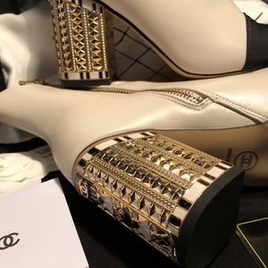 Beautiful Chanel Boots Size 6 US
